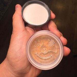 NWT Bare Minerals mineral foundation powder